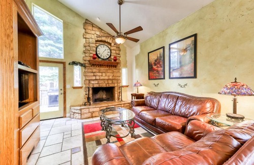 Shaver Lake House | Tuscany at Shaver