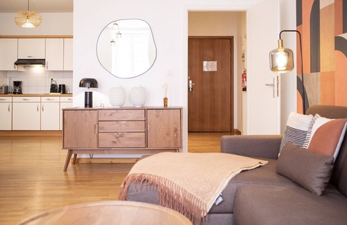 Old Town Apartment | Tussaud spa 75m2 city center up to 4