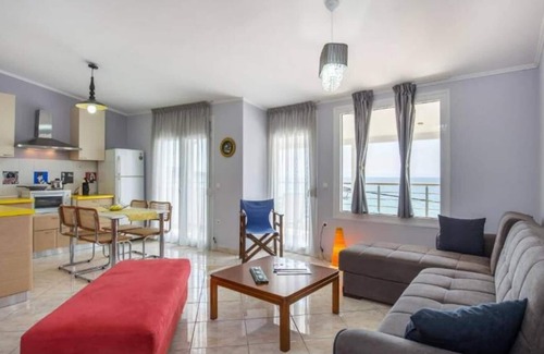 Potos Apartment | Tutti Frutti Home in Potos