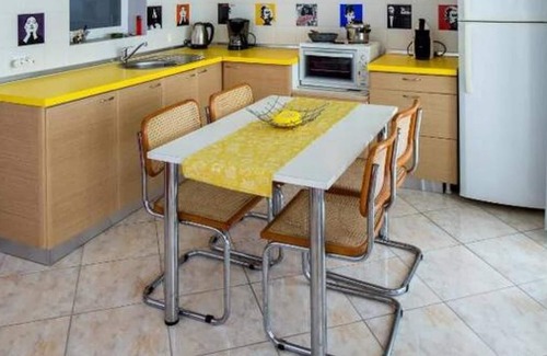 Potos Apartment | Tutti Frutti Home in Potos