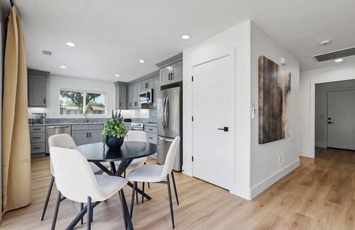 Modesto House | TVs in living and master, private yard and high-speed Wi-Fi.