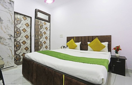 Pashim Vihar Hotel | Twamev Residency