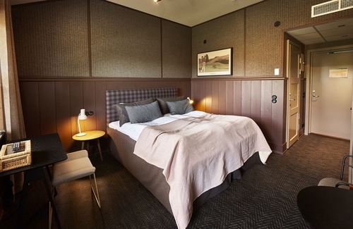 Fiskebackskil Hotel | Tweed Hotell Skaftö