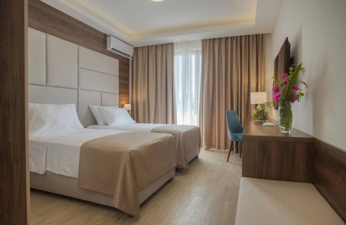 Bijeli do Hotel | Twelve by Aycon
