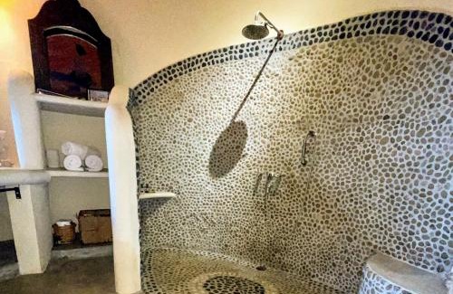 Litibu Villa | Twenty Steps from Litibu Beach at this Hideaway