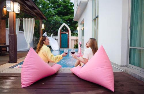 Central Pattaya Villa | Twenty Two Pool Villa