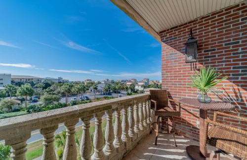 Seacrest Beach Apartment | Twickenham Condo