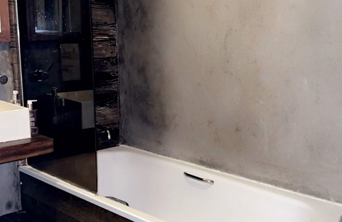 Waltham Forest Apartment | Twilight - Contemporary modern, urban flat nestled in london in a quiet area.
