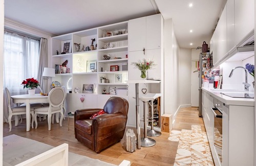 Batignolles Apartment | Twilight Glow, by Veeve