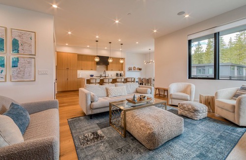 Olympic Valley House | Twilight Run at Palisades by Tahoe Getaways - Pet-Friendly 3BR w/EV Charger & Ski Shuttle