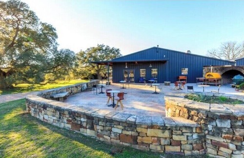 Round Top House | Twin Cabin I @ Oakbones Round Top