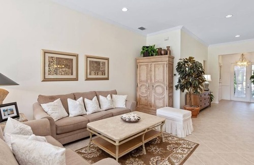 Twin Eagles House | Twin Eagles Pool Home with Full Golf Membership Available to Transfer