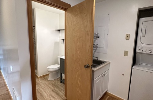 Salmon Creek Apartment | Twin Lakes Studio apartment