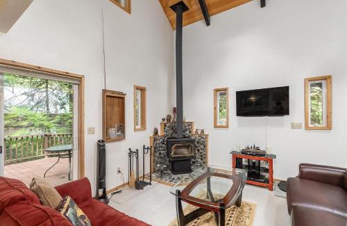 Packwood House | Twin Mayples Cabin, Mt Rainier