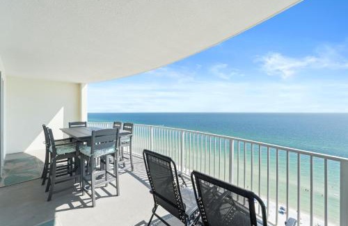 Long Beach Apartment | Twin Palms Beach Resort by Panhandle Getaways