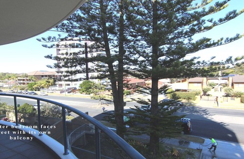 Forster Apartment | Twin Pines 301 - CBD Location