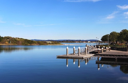 Forster Apartment | Twin Pines 701 - CBD Location
