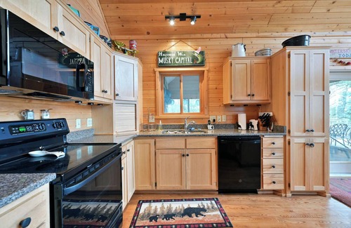 Stone Lake Cabin | Twin Pines