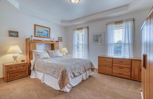 Rockaway Beach House | Twin Rocks Hideaway - Meredith Lodging