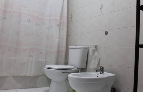 Massama Apartment | Twin Room 2 In Sintra Massamá Next To Train Station