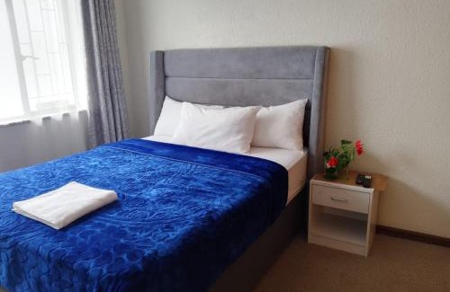 Goodwood House | Twinex Accommodation Parow