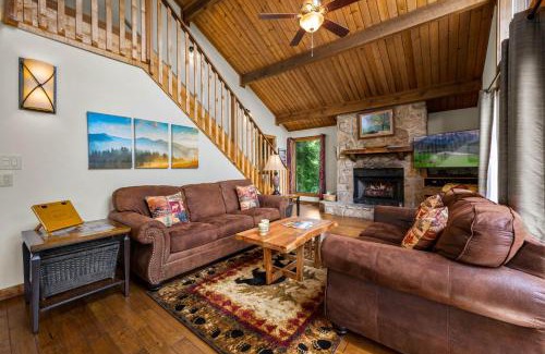 Gatlinburg House | Twinflower Summit - Incredible views, pet friendly!