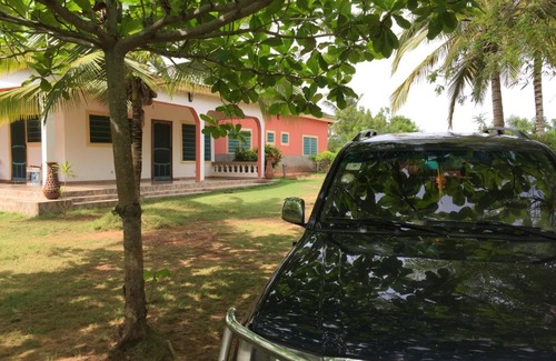 Komenda Bed & Breakfast | Twitter Paradise