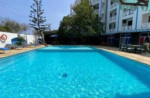 Nyali Apartment | Two B/Room Beachfront
