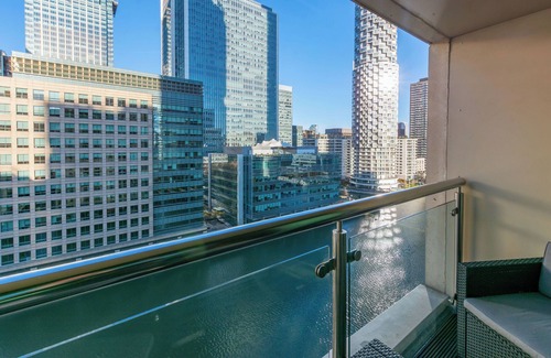 Canary Wharf Apartment | Two bed Apartment in Canary Wharf, Discovery Dock East