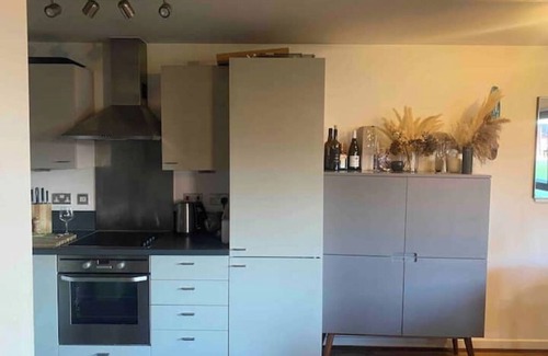 Stratford Apartment | Two Bed Flat with Football viewsnn