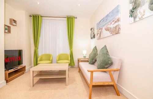 Convention Quarter Apartment | Two-bed Luxury Apartment B12LS by LiveComfortably