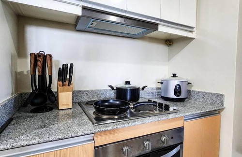 Iloilo Condo | Two-Bed Tranquility in Iloilo