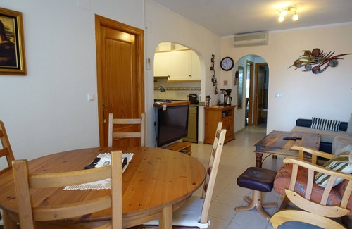 Gran Alacant Apartment | Two Bed, Two Bath, ground floor apartment, Aircon, WiFi, communal pool.