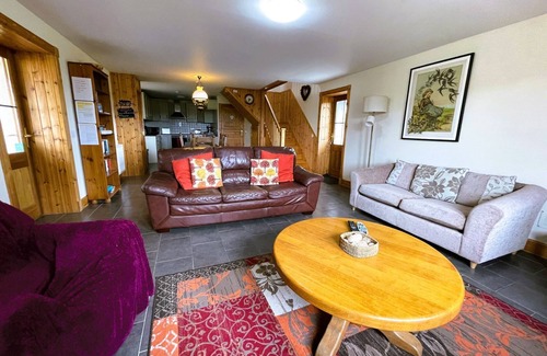 Aberchirder Cottage | Two Bedroom large family cottage, sleeps up to seven,and has outdoor dining.