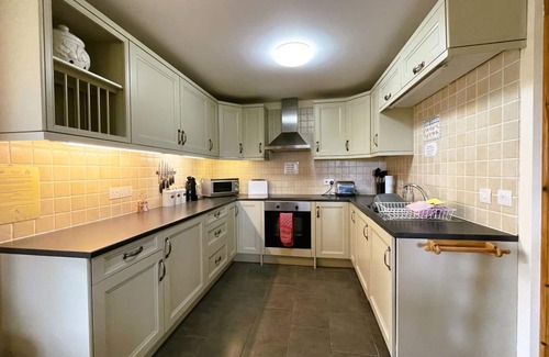 Aberchirder Cottage | Two Bedroom large family cottage, sleeps up to seven,and has outdoor dining.