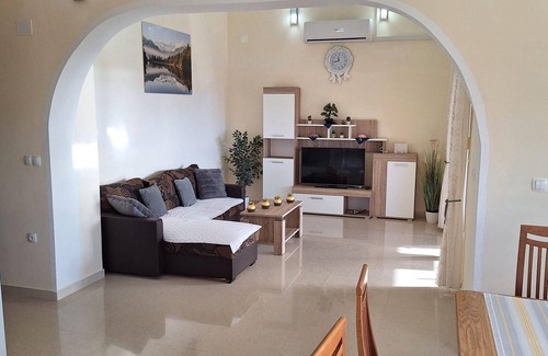 Seline Apartment | Two bedroom apartment with terrace and sea view Seline, Paklenica (A-23552-a)