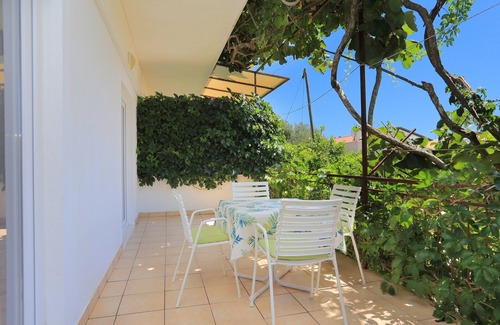 Blato Apartment | Two bedroom apartment with terrace Živogošće - Blato, Makarska (A-1057-a)