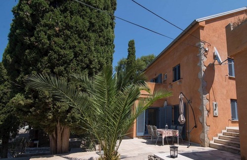 Veli Losinj Apartment | Two bedroom apartment with terrace Veli Lošinj, Lošinj (A-21187-b)