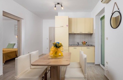 Kraljevica Apartment | Two bedroom apartment with terrace and sea view Kraljevica (A-17589-c)