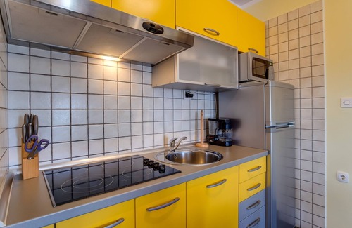 Cove Murtar Apartment | Two bedroom apartment with terrace and sea view Mali Lošinj, Lošinj (A-2505-c)