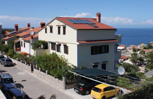 Cove Murtar Apartment | Two bedroom apartment with terrace and sea view Mali Lošinj, Lošinj (A-7879-d)