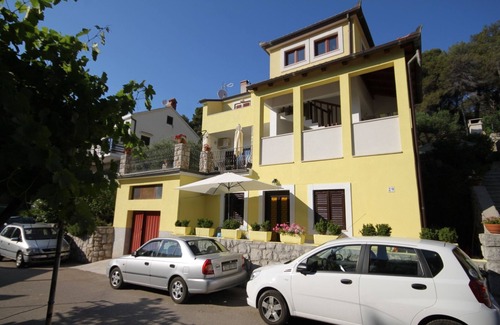 Cove Murtar Apartment | Two bedroom apartment with terrace and sea view Mali Lošinj, Lošinj (A-8093-a)