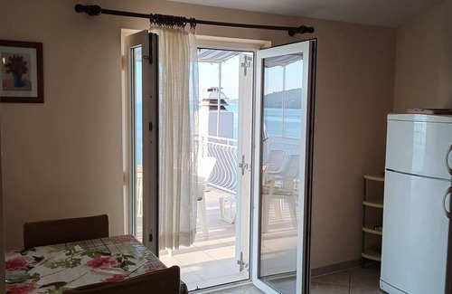 Seget Vranjica Apartment | Two bedroom apartment near beach Seget Vranjica, Trogir (A-1051-d)