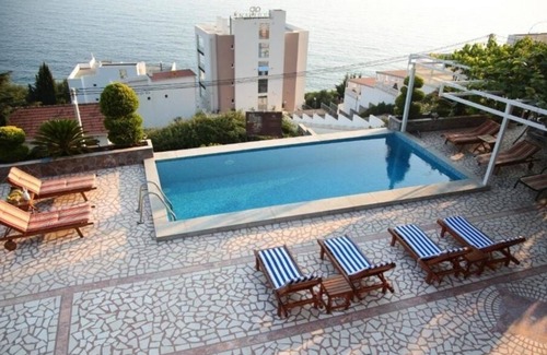 Dobra Voda Apartment | Two bedroom apartment with sea view