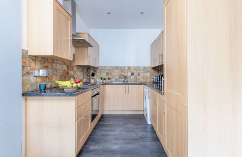 Hanwell Apartment | Two Bedroom Apartment At Heart Of Hanwell