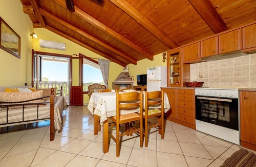 Ano Vasilikos Apartment | Two-Bedroom Apartment (Attic Type) - Arazzo Apartments