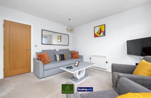 Spitalfields Apartment | Two Bedroom Apartment By Arhouse Apartments Short Lets & Serviced Accommodation Shoreditch With Free WiFi