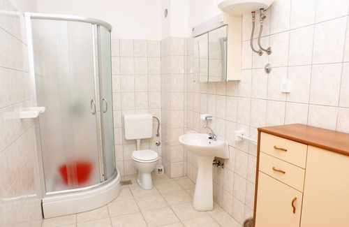 Jesenice Apartment | Two bedroom apartment with balcony and sea view Sumpetar, Omiš (A-2965-a)