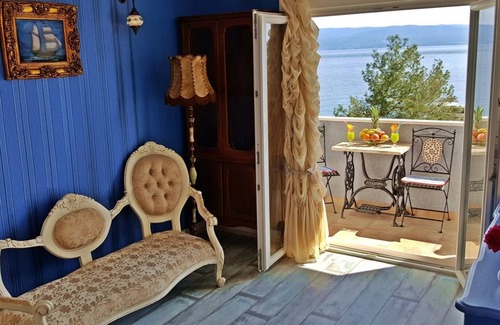 Jesenice Apartment | Two bedroom apartment near beach Krilo Jesenice, Omiš (A-15145-c)