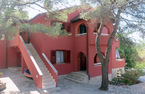 Loviste Apartment | Two bedroom apartment with balcony and sea view Lovište, Pelješac (A-22220-b)